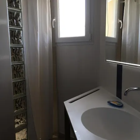 L'hacienda Piscine Chauffee A 28, Spa, Boulodrome Et Court De Tennis Prives, 2 Independantes Villa