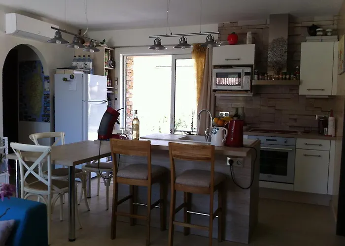 Vila L'hacienda Piscine Chauffee A 28, Spa, Boulodrome Et Court De Tennis Prives, 2 Independantes