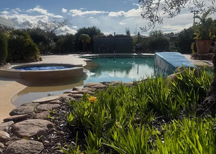 L'hacienda Piscine Chauffee A 28, Spa, Boulodrome Et Court De Tennis Prives, 2 Independantes *